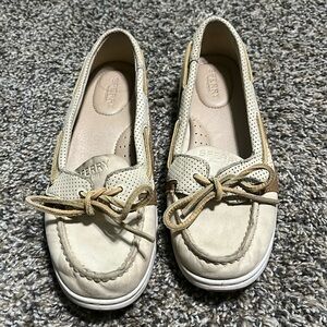 Women’s sperry slip on shoe